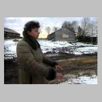 111-1287 Das ehemalige Wolfskind Elisabeth Otto aus Wehlau 50 Jahre nach dem Krieg in Litauen.jpg